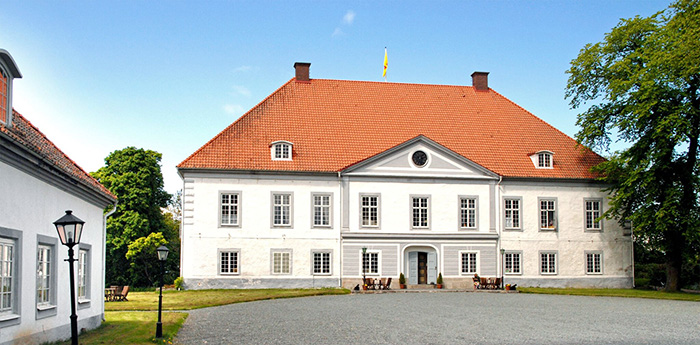 Boka weekendpaket på hotell Västanå Slott