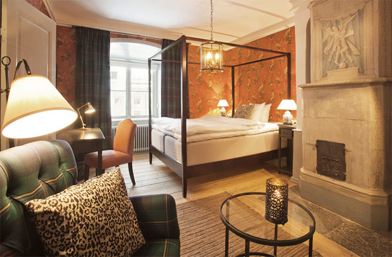 Mysigt hotellrum på Rosersbergs Slottshotell
