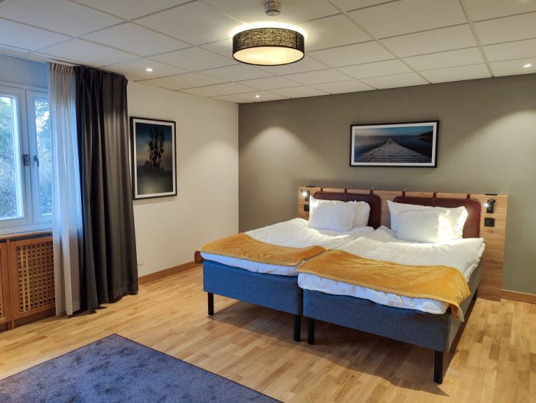 Hotellrum på Skåvsjöholm